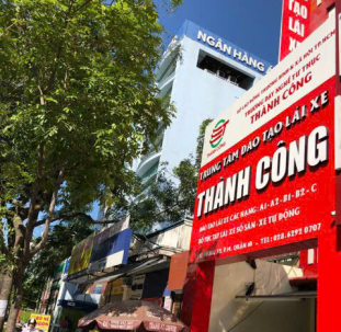 Trường Đào Tạo Lái Xe Nghề Lái Xe Thành Công